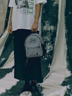 Beetlejuice|Halloween-Accessoires|Primark „Beetlejuice“ Rucksack Mit Logo Schwarz/Weiß