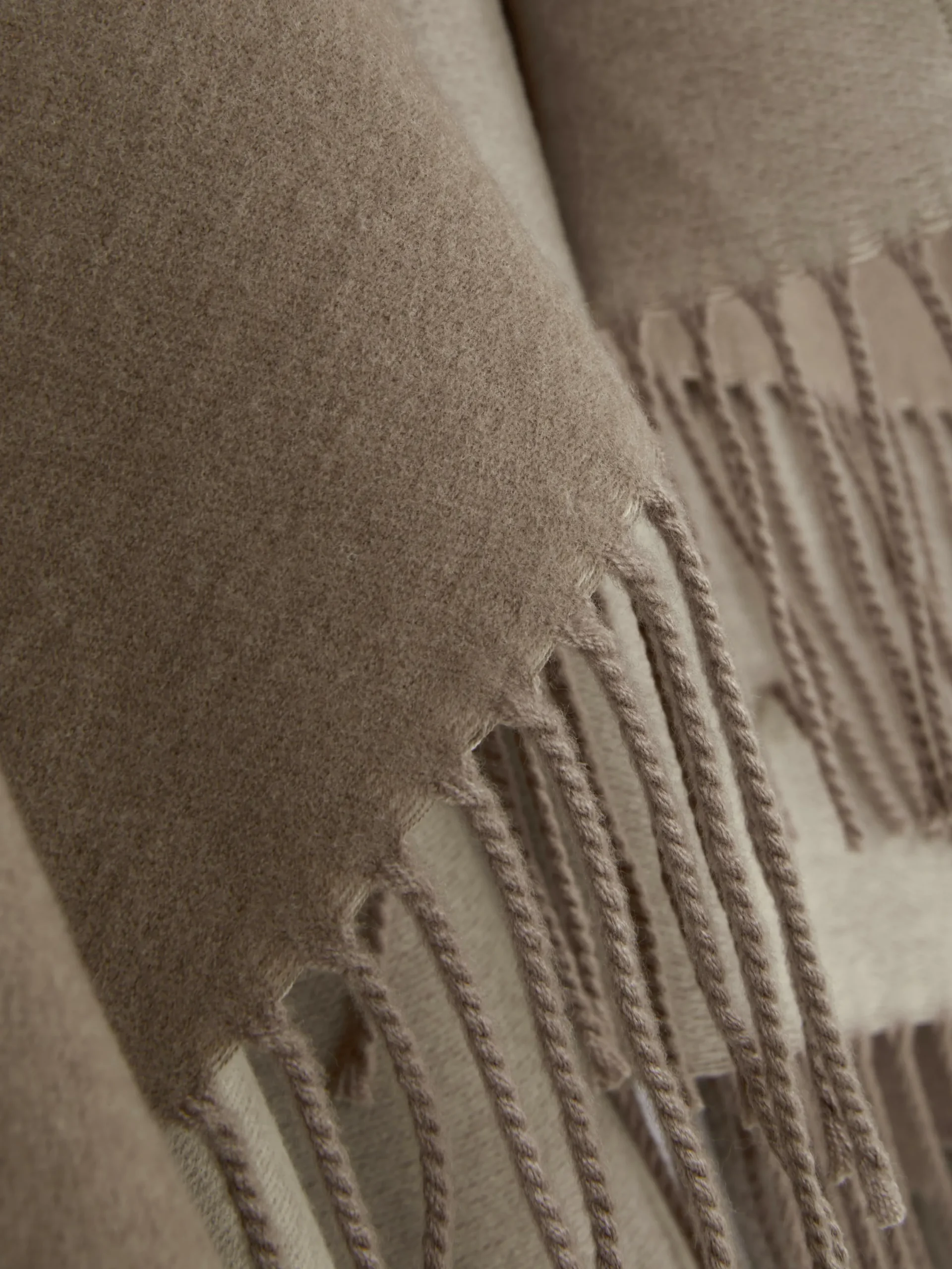 Mützen, Handschuhe Und Schals|Primark Cape-Schal Mit Quasten Hellbeige