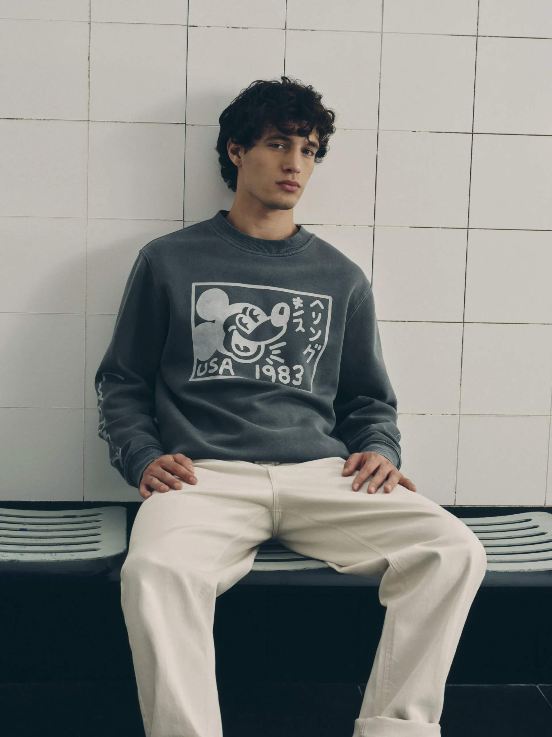 Grafik-T-Shirts Und -Sweatshirts|Hoodies Und Sweatshirts|Primark „Disney“ Sweatshirt In Acid-Wash-Optik Grau