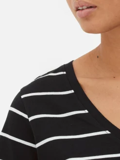Tops Und T-Shirts|Primark Gestreiftes T-Shirt Mit V-Ausschnitt Schwarz/Weiß