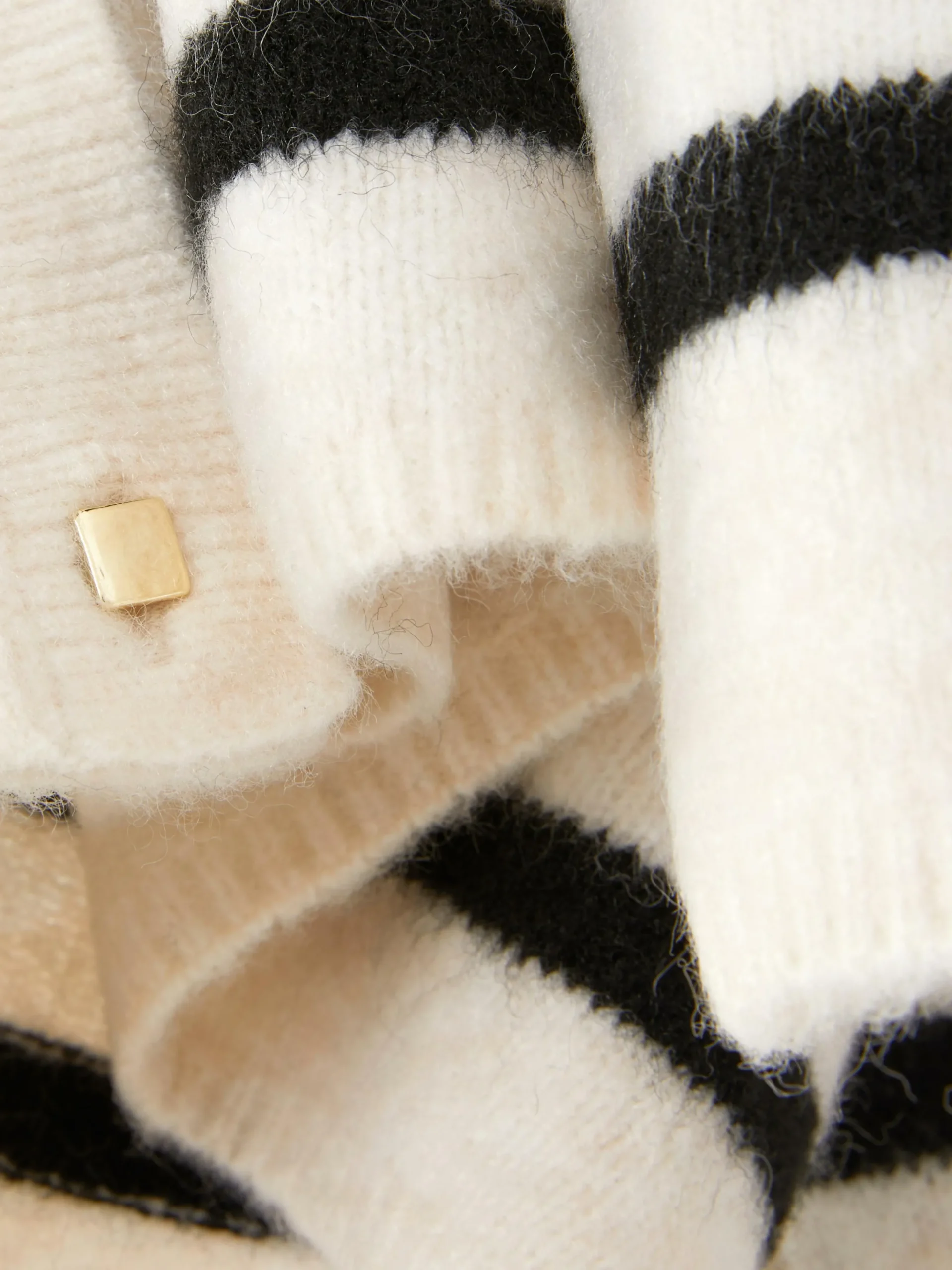 Pullover Und Cardigans|Primark Gestrickter Cardigan Mit Knopfleiste Weiß/Schwarz