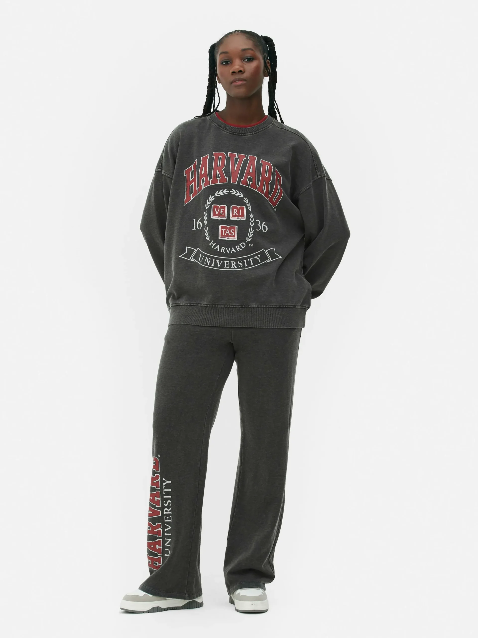 Hoodies Und Sweatshirts|Primark „Harvard“ Sweatshirt In Acid-Wash-Optik Anthrazitfarben