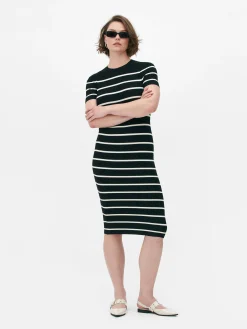 Kleider|Primark Kurzärmeliges Midi-Pulloverkleid Schwarz/Weiß