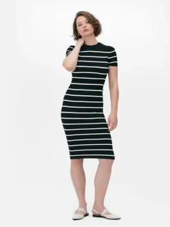 Kleider|Primark Kurzärmeliges Midi-Pulloverkleid Schwarz/Weiß