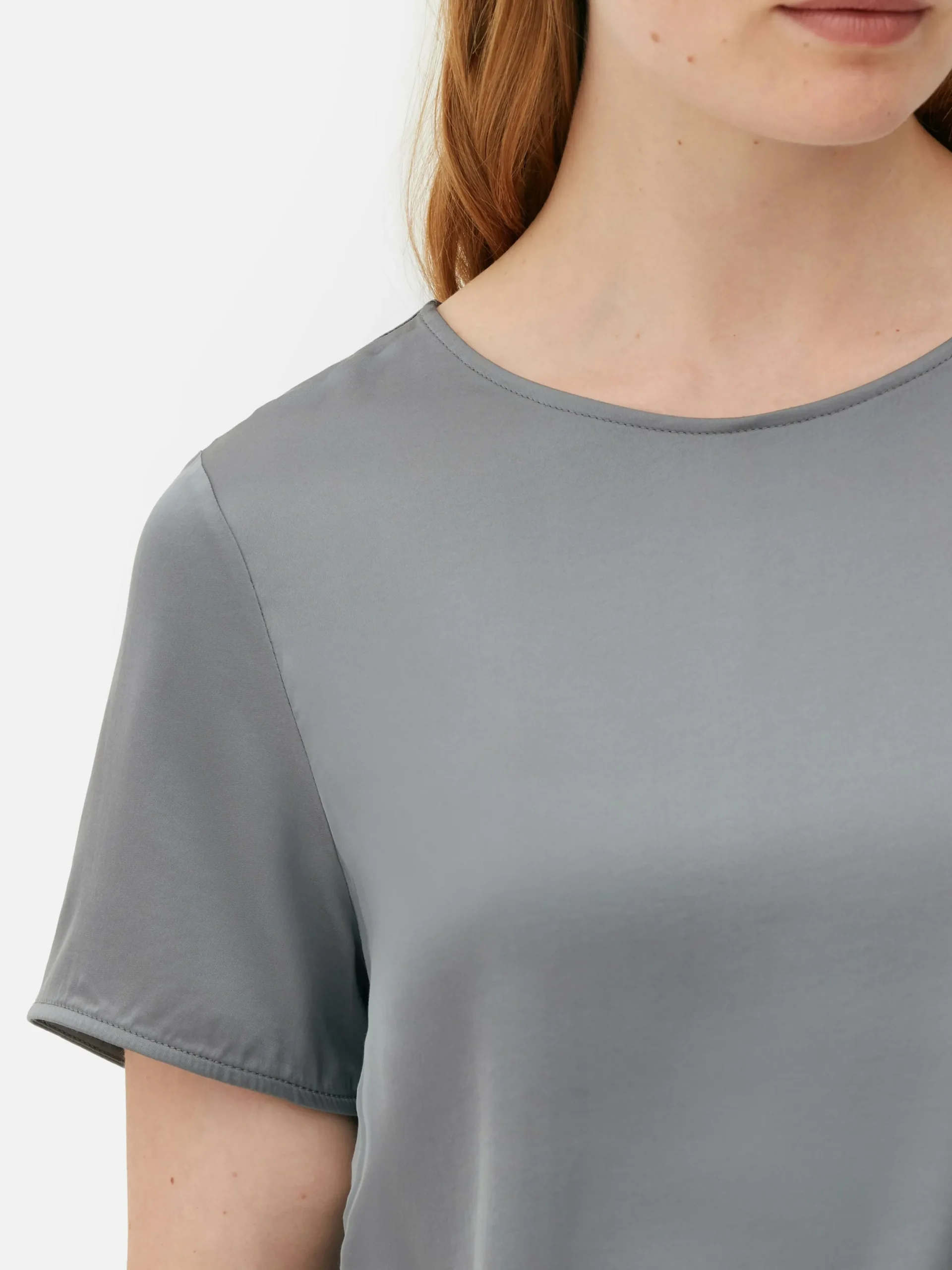 Tops Und T-Shirts|Primark Kurzärmeliges „The Edit“ T-Shirt Aus Satin Hellgrau
