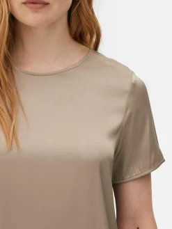 Tops Und T-Shirts|Primark Kurzärmeliges „The Edit“ T-Shirt Aus Satin Taupefarben