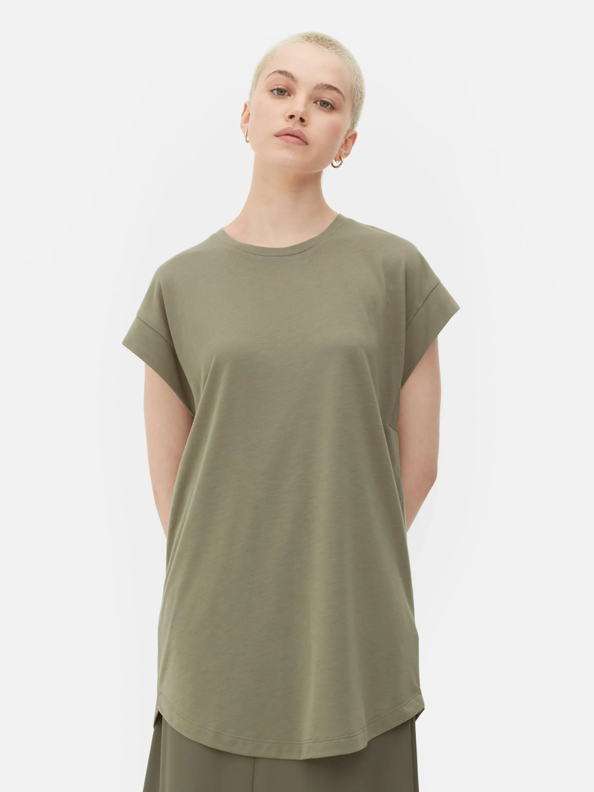 Tops Und T-Shirts|Primark Langes Essential-T-Shirt Khakifarben