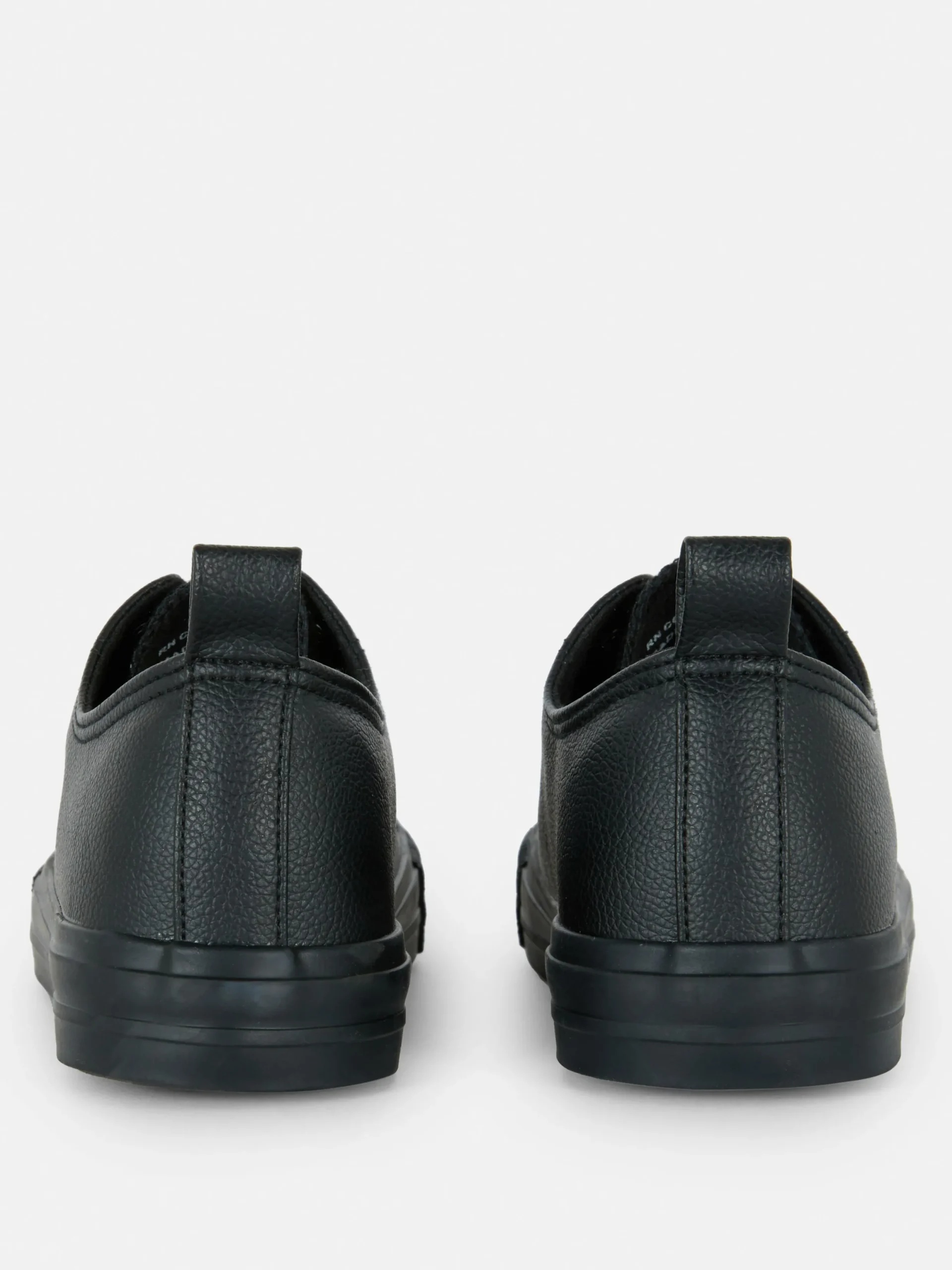 Sneakers|Primark Low-Top-Sneaker Aus Kunstleder Schwarz