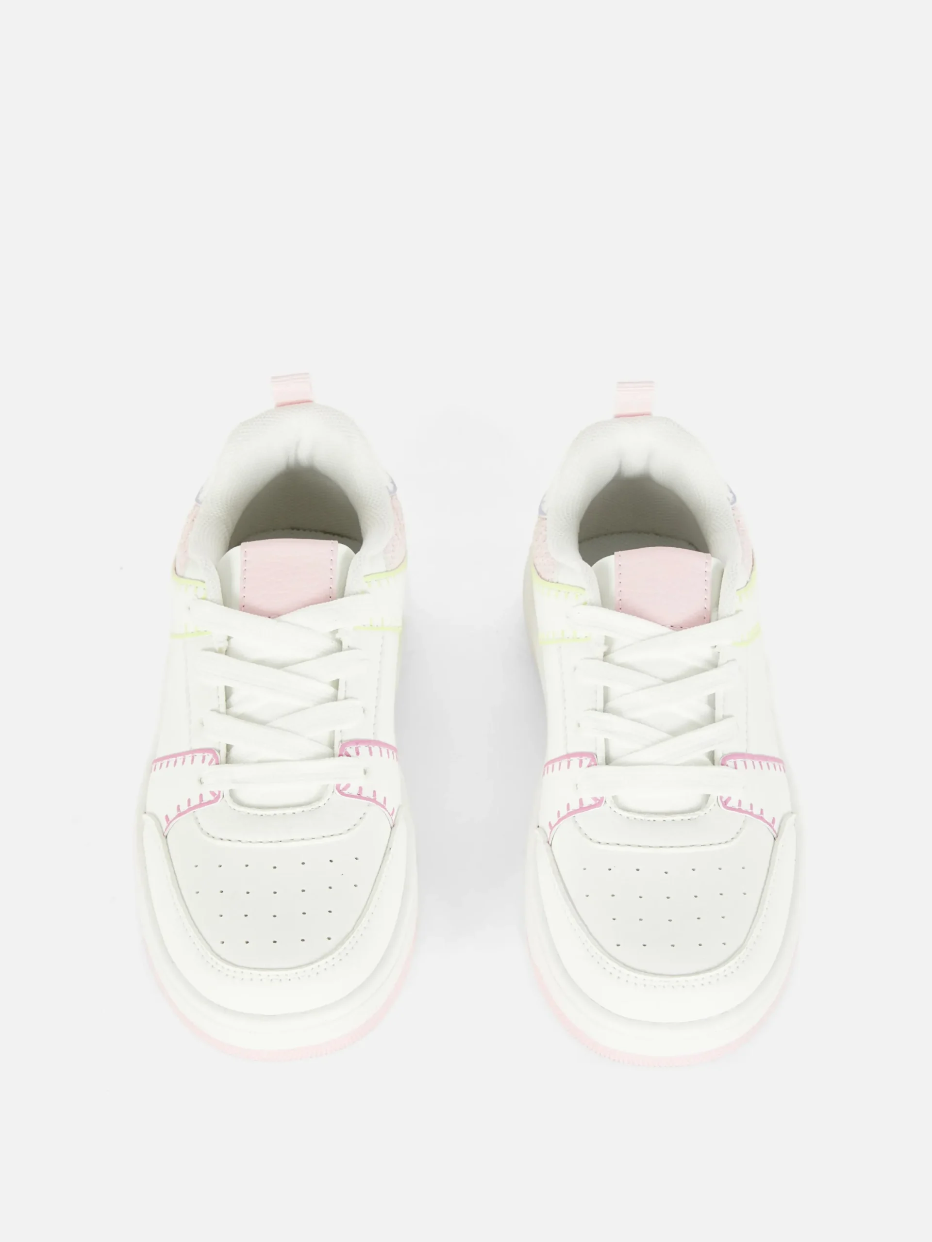 Sneakers|Primark Low-Top-Sneaker Mit Einsätzen Weiß
