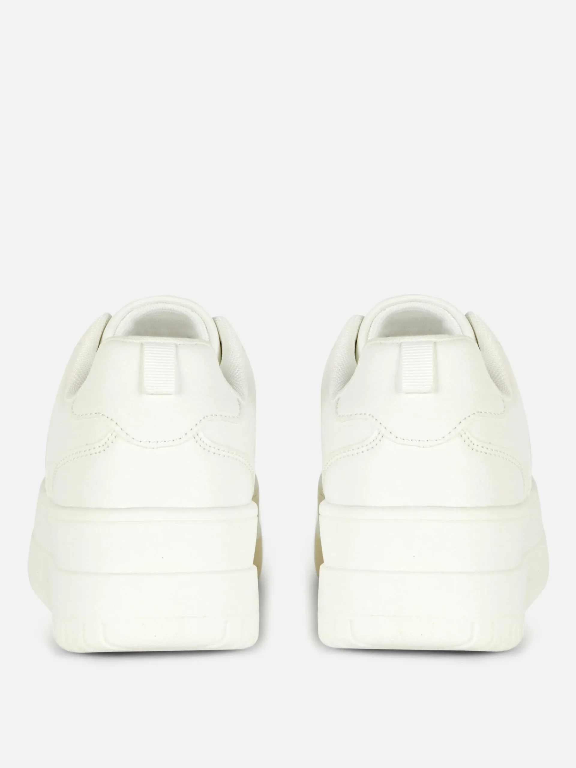Sneakers|Primark Low-Top-Sneaker Mit Flatform-Sohle Weiß