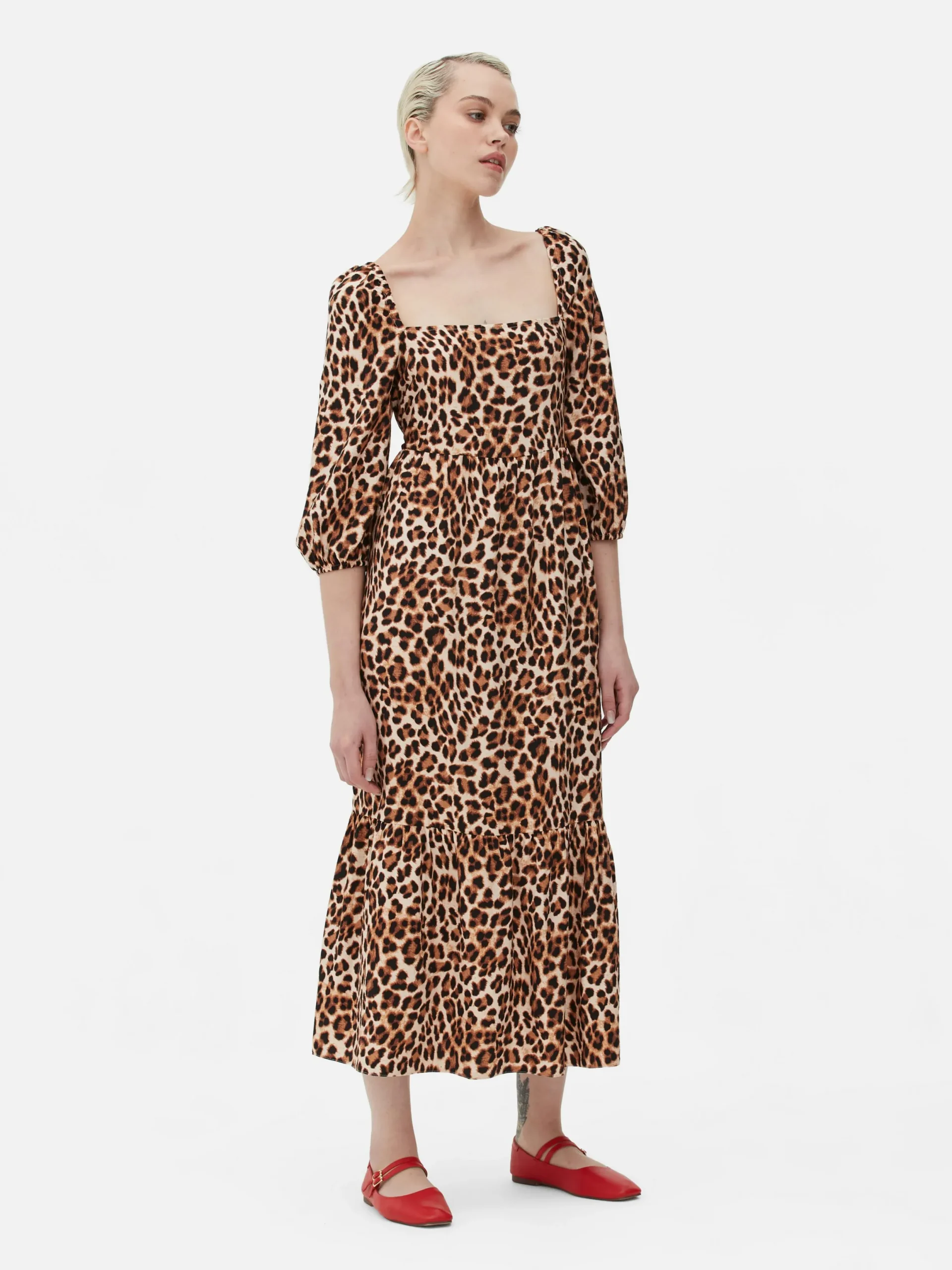 Kleider|Primark Midikleid Mit Eckigem Ausschnitt Und Leomuster Beige