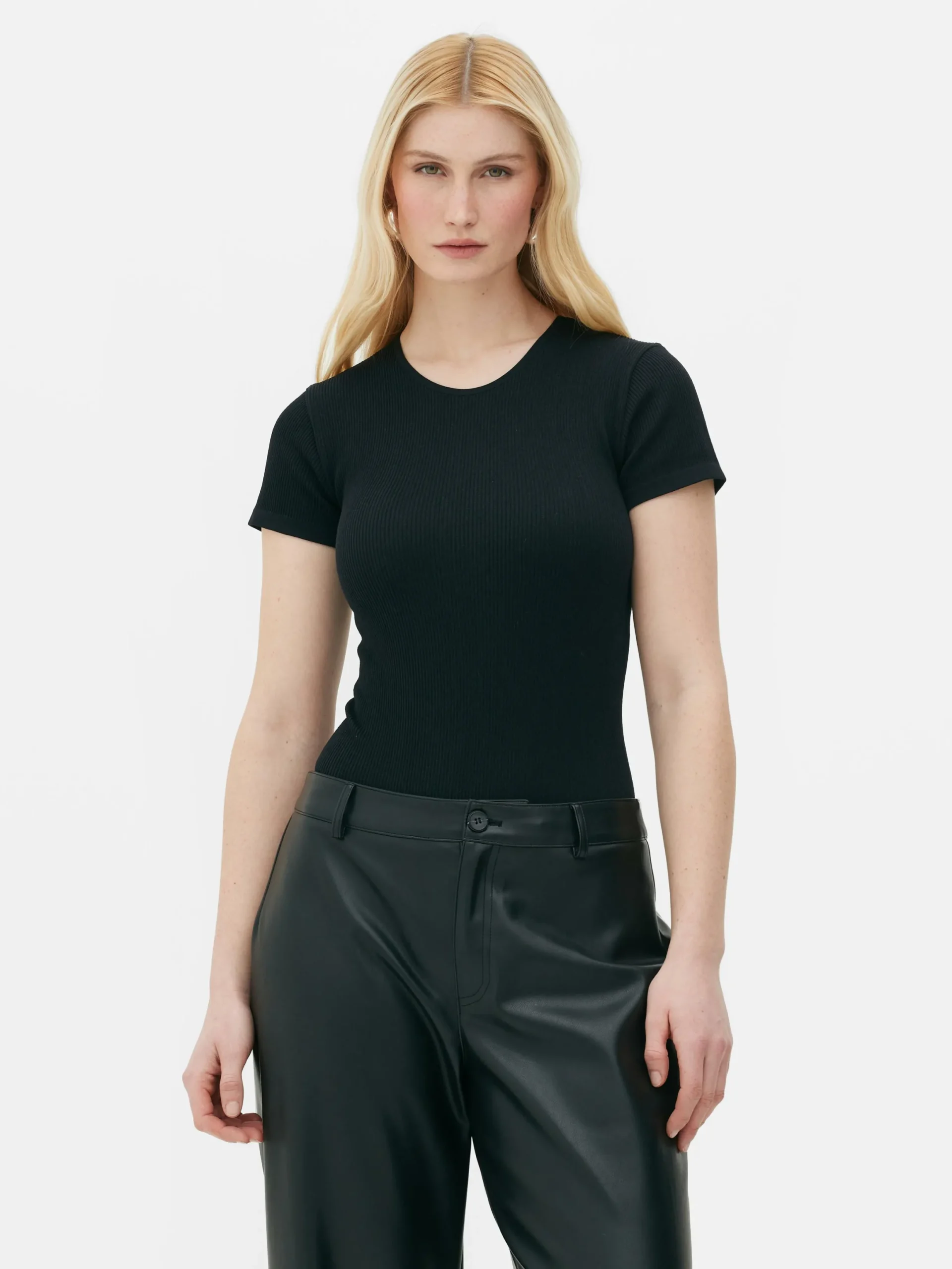 Tops Und T-Shirts|Primark Nahtloser, Gerippter T-Shirt-Body Schwarz