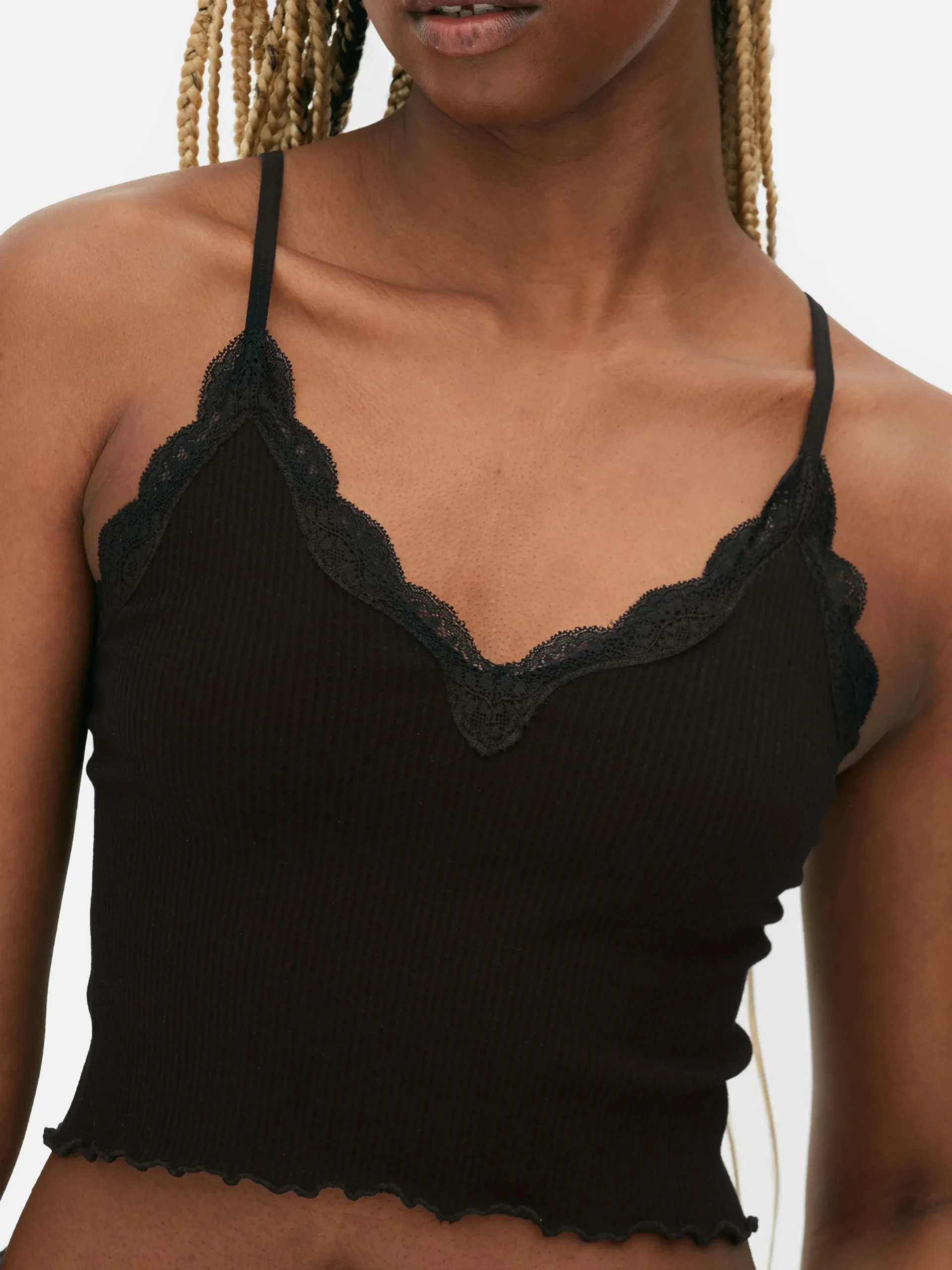 Tops Und T-Shirts|Primark Nahtloses, Kurzes Trägertop Mit Spitzenbesatz Schwarz