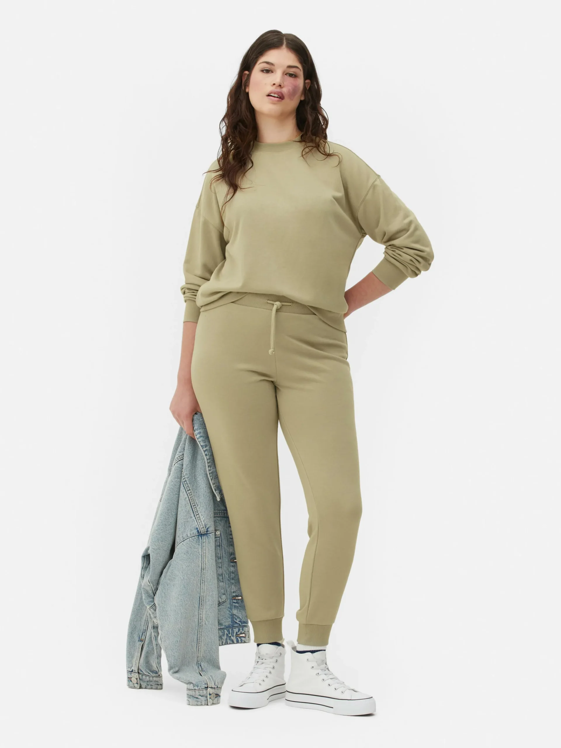 Fitnesskleidung Und Activewear|Primark Performance-Sweatshirt Mit Rundhalsausschnitt Khakifarben