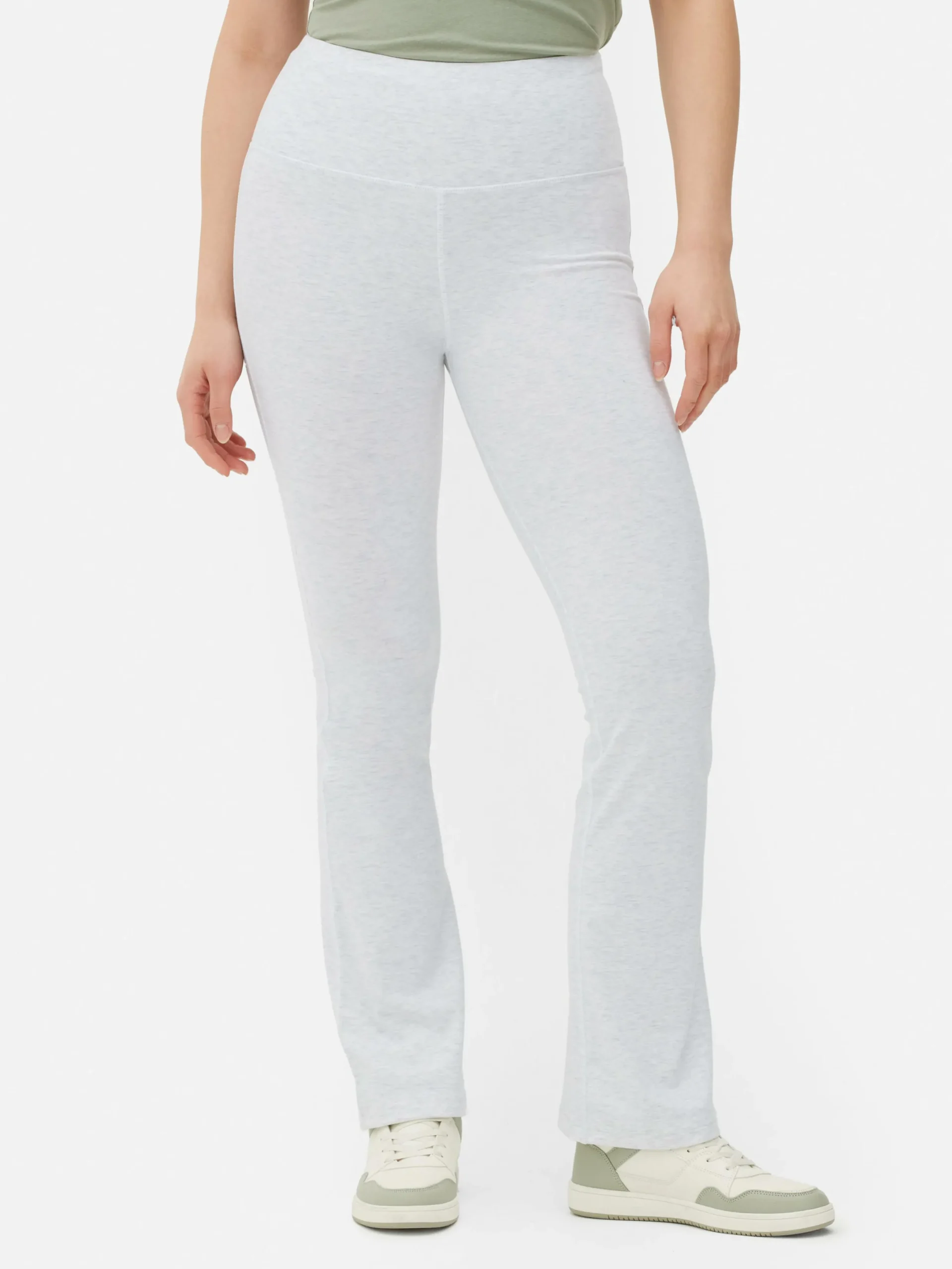 Fitnesskleidung Und Activewear|Primark Performance-Yoga-Leggings Mit Schlag Grau meliert