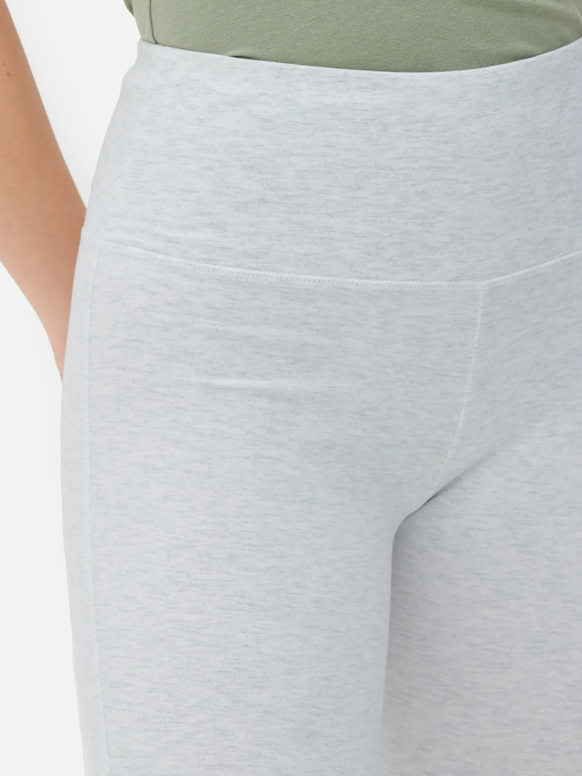 Fitnesskleidung Und Activewear|Primark Performance-Yoga-Leggings Mit Schlag Grau meliert
