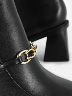 Stiefel|Primark „Rita Ora“ Stiefeletten Mit Blockabsatz Und Kettendetail Schwarz