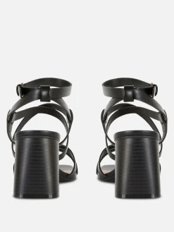 Heels|Primark Sandalen Mit überkreuzten Riemchen Und Blockabsatz Schwarz