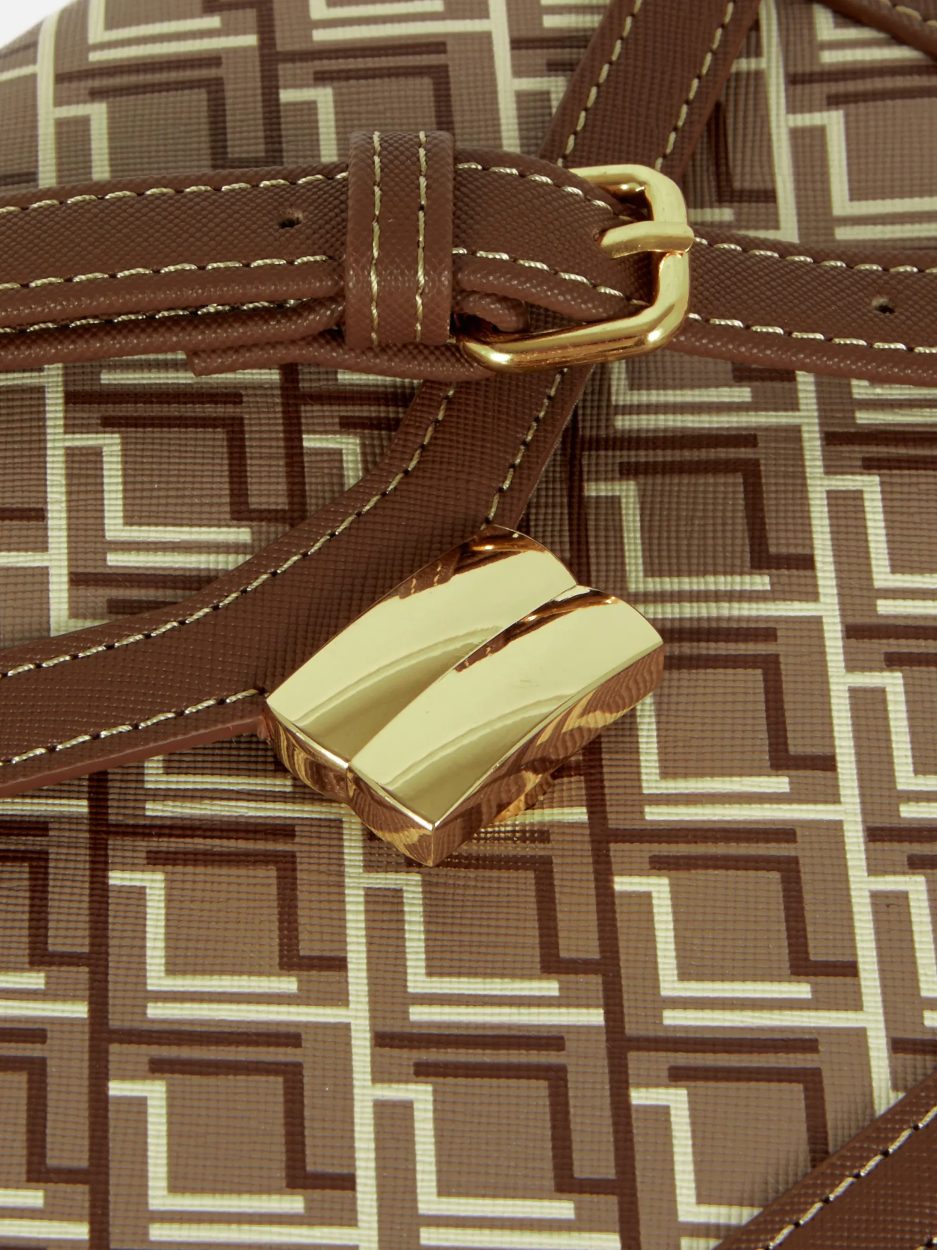 Taschen Und Portemonnaies|Primark Satteltasche Mit Monogramm Und Grafik Schokoladenbraun