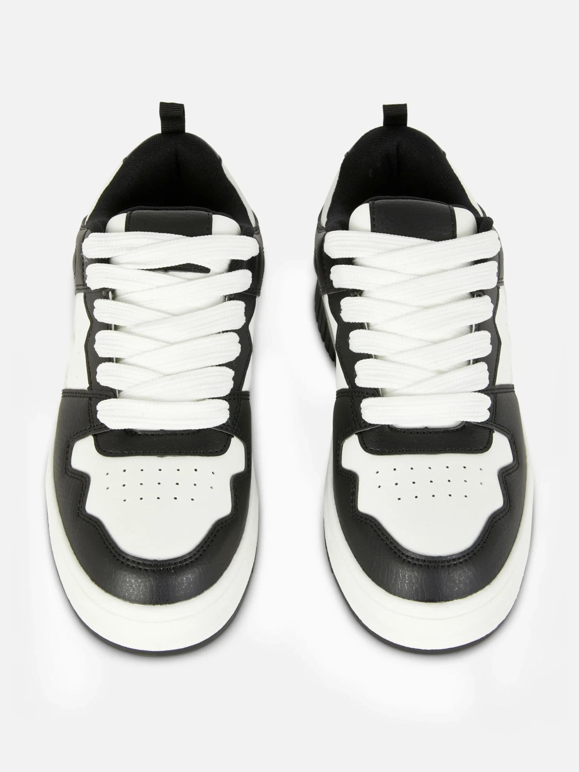 Sneakers|Primark Schnürsneaker Mit Kontrasteinsätzen Schwarz/Weiß