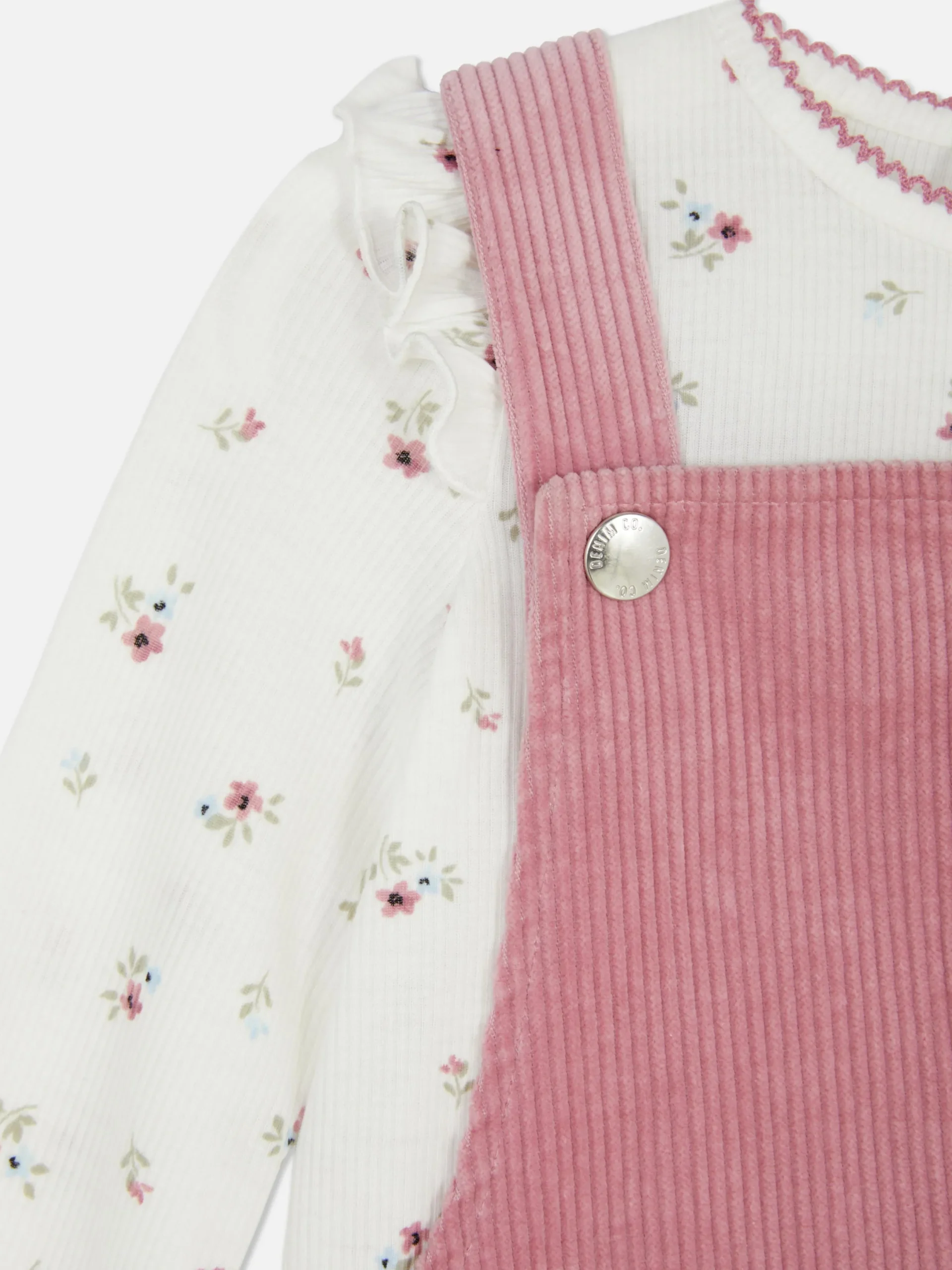 Sets Und Outfits|Primark Set Aus T-Shirt Mit Blumenmuster Und Trägerkleid Aus Cord Rosa