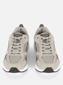 Sneakers|Sportbekleidung|Primark Sneaker Mit Netzstoffeinsätzen Grau