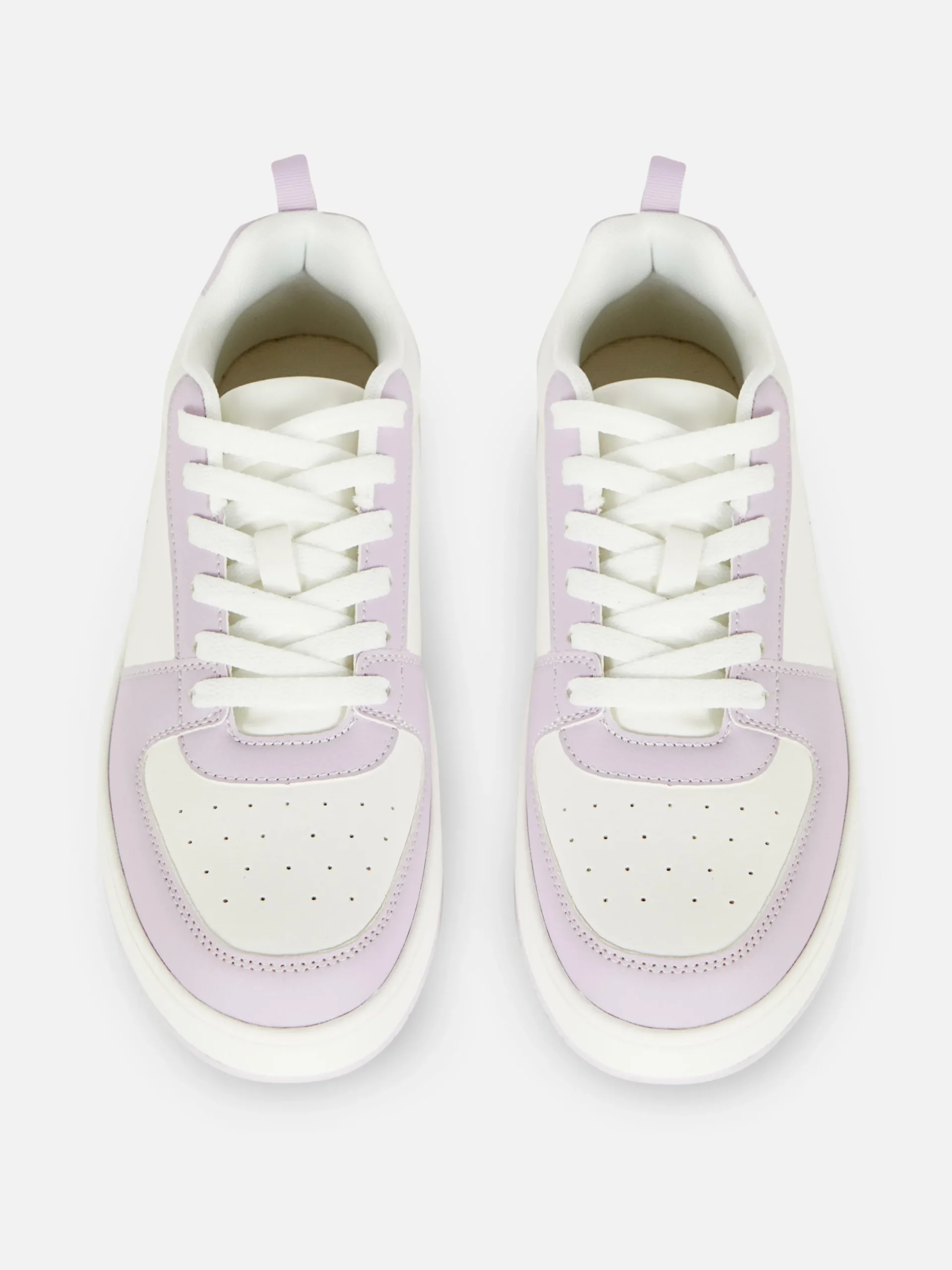 Sneakers|Primark Sportliche Low-Top-Sneaker Lilafarben