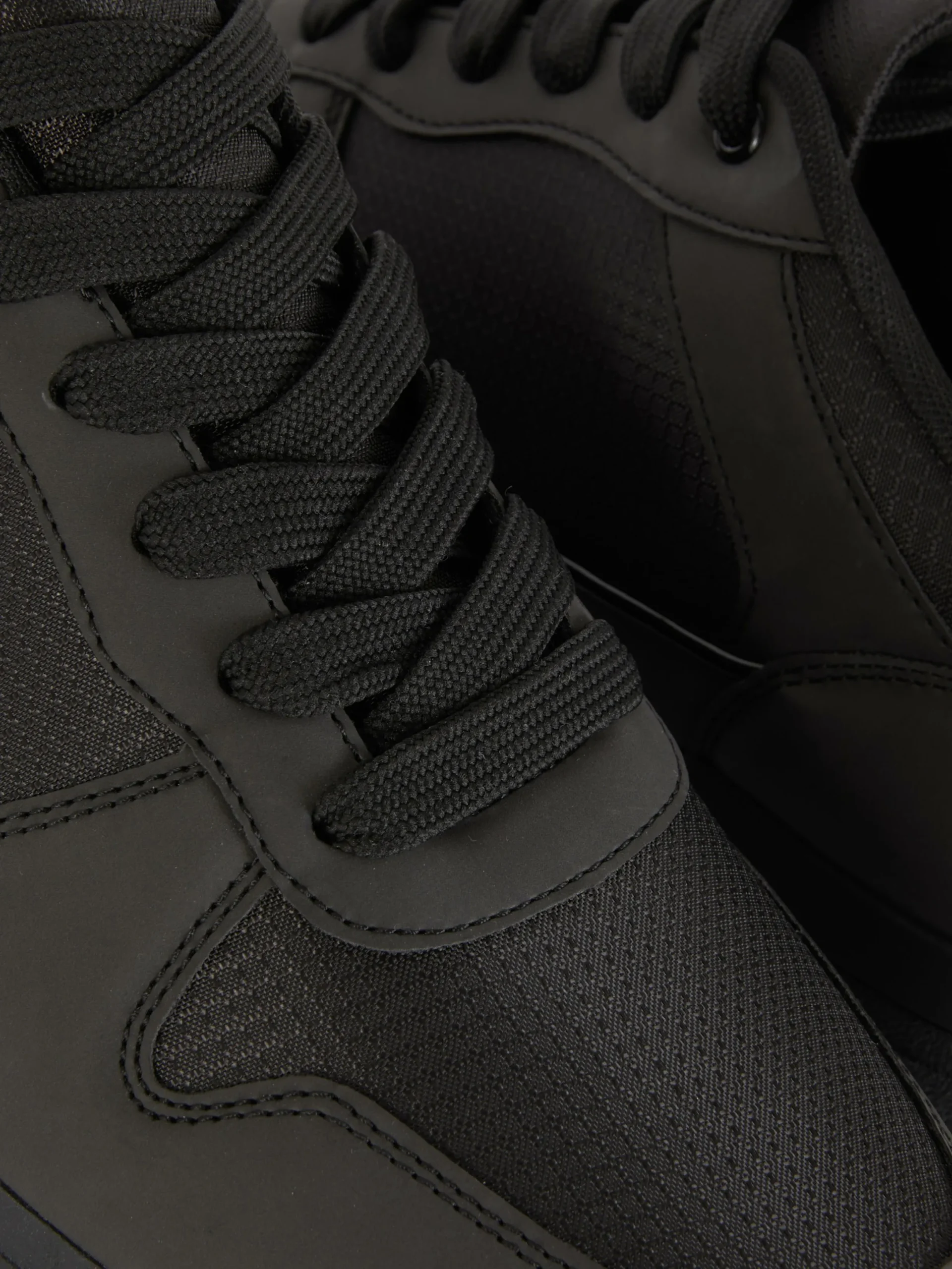 Sneakers|Sportbekleidung|Primark Sportliche Sneaker Mit Dicker Sohle Schwarz