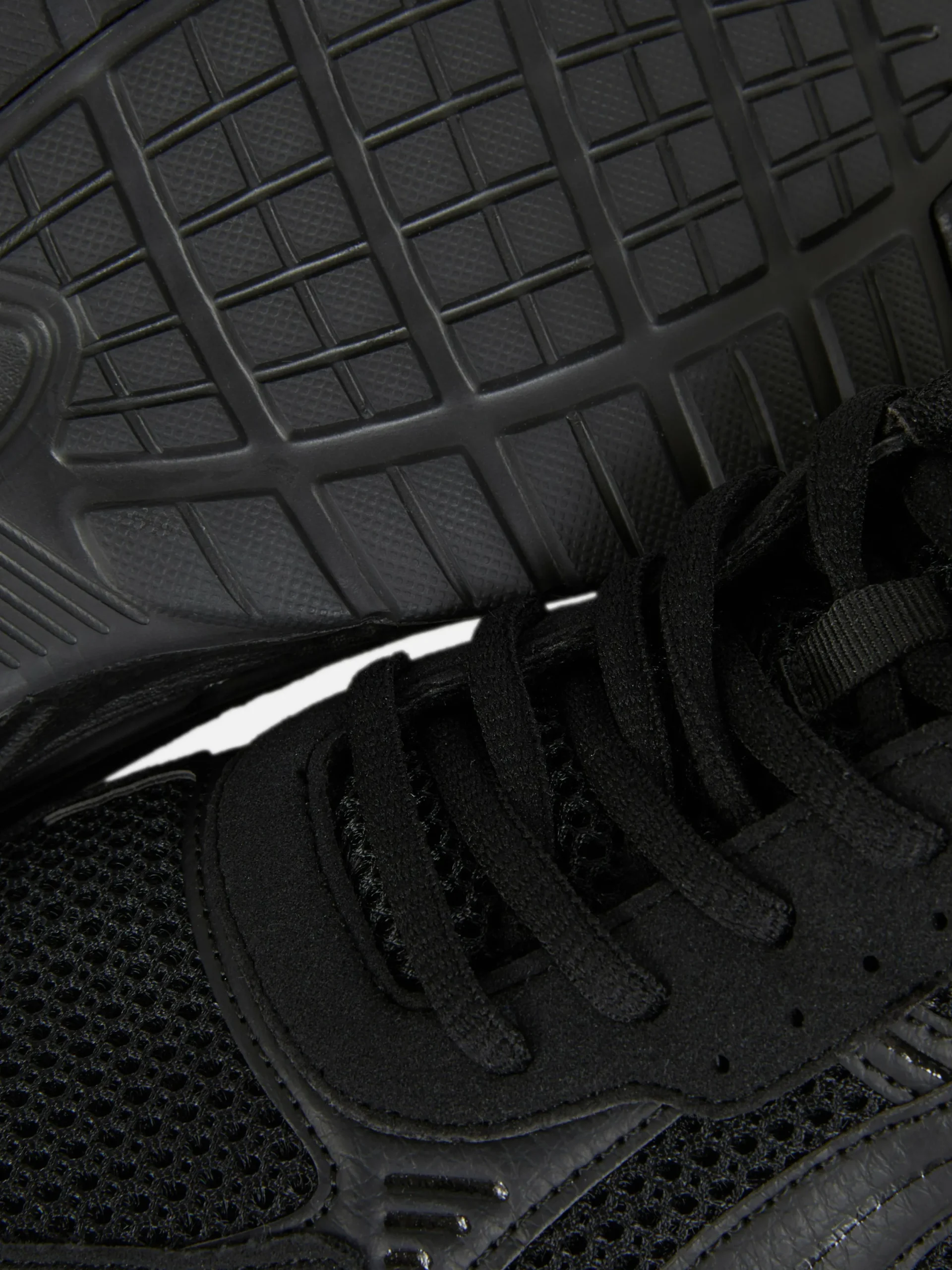 Sneakers|Primark Sportliche Sneaker Mit Mehreren Einsätzen Schwarz