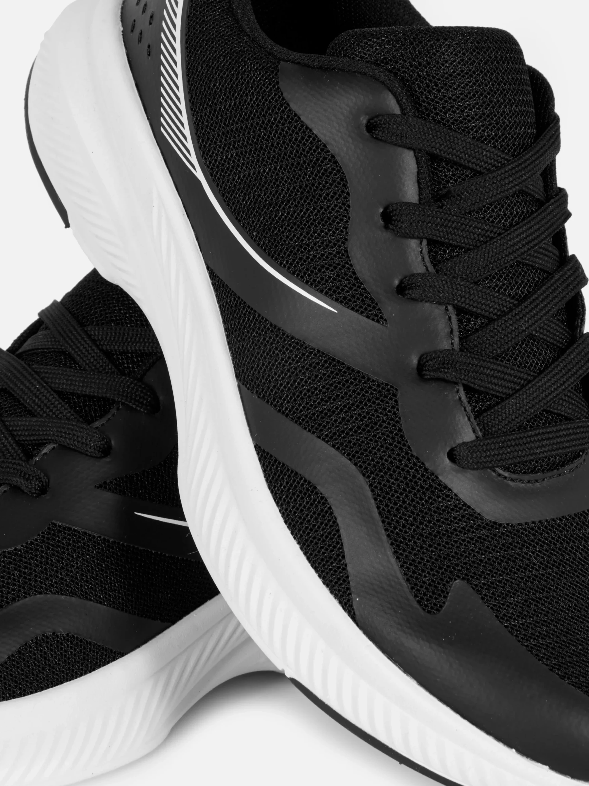 Sneakers|Primark Sportliche Sneaker Mit Schnürsenkeln Schwarz/Weiß