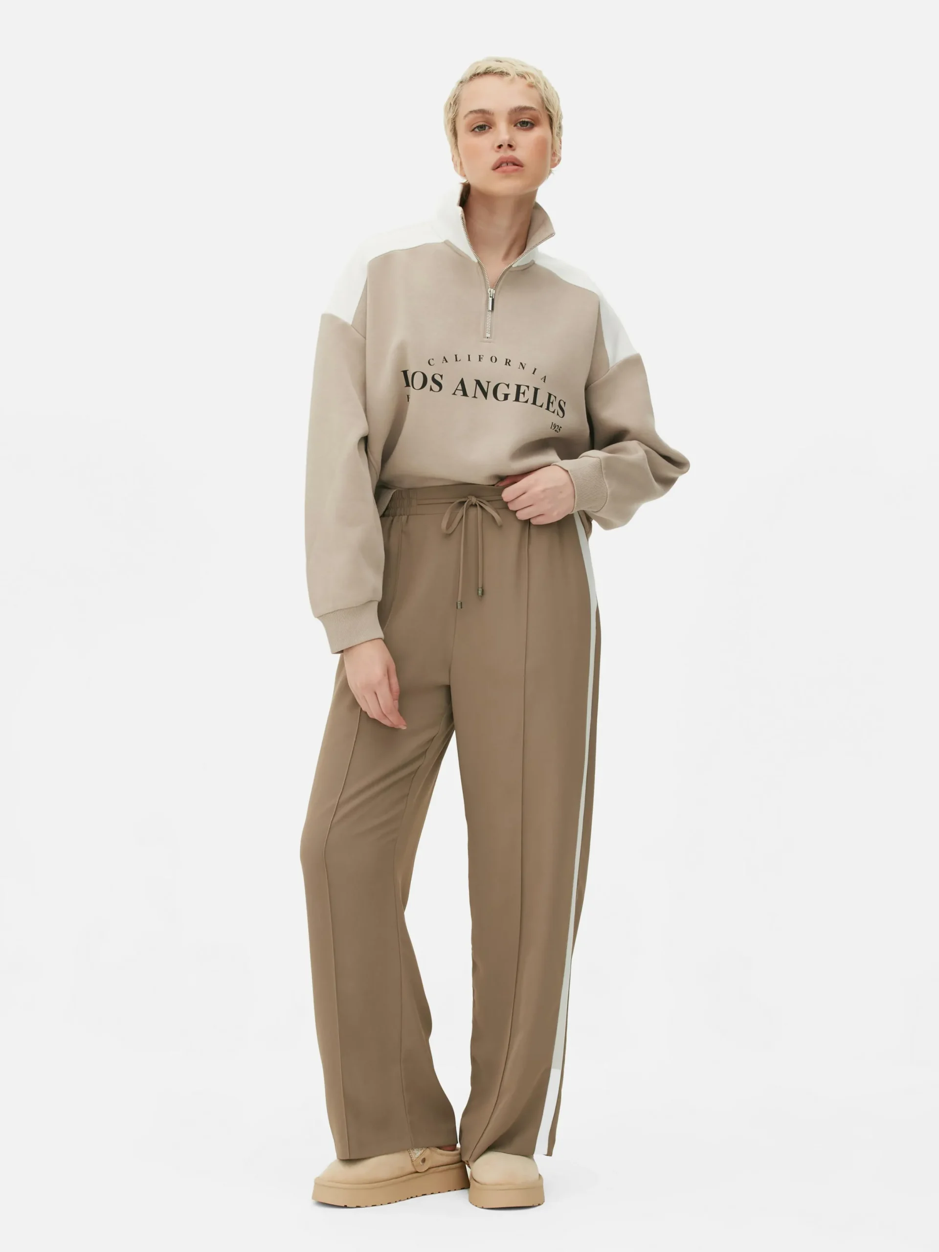 Hoodies Und Sweatshirts|Primark Sweatshirt Mit Trichterkragen Und Grafik Naturfarben