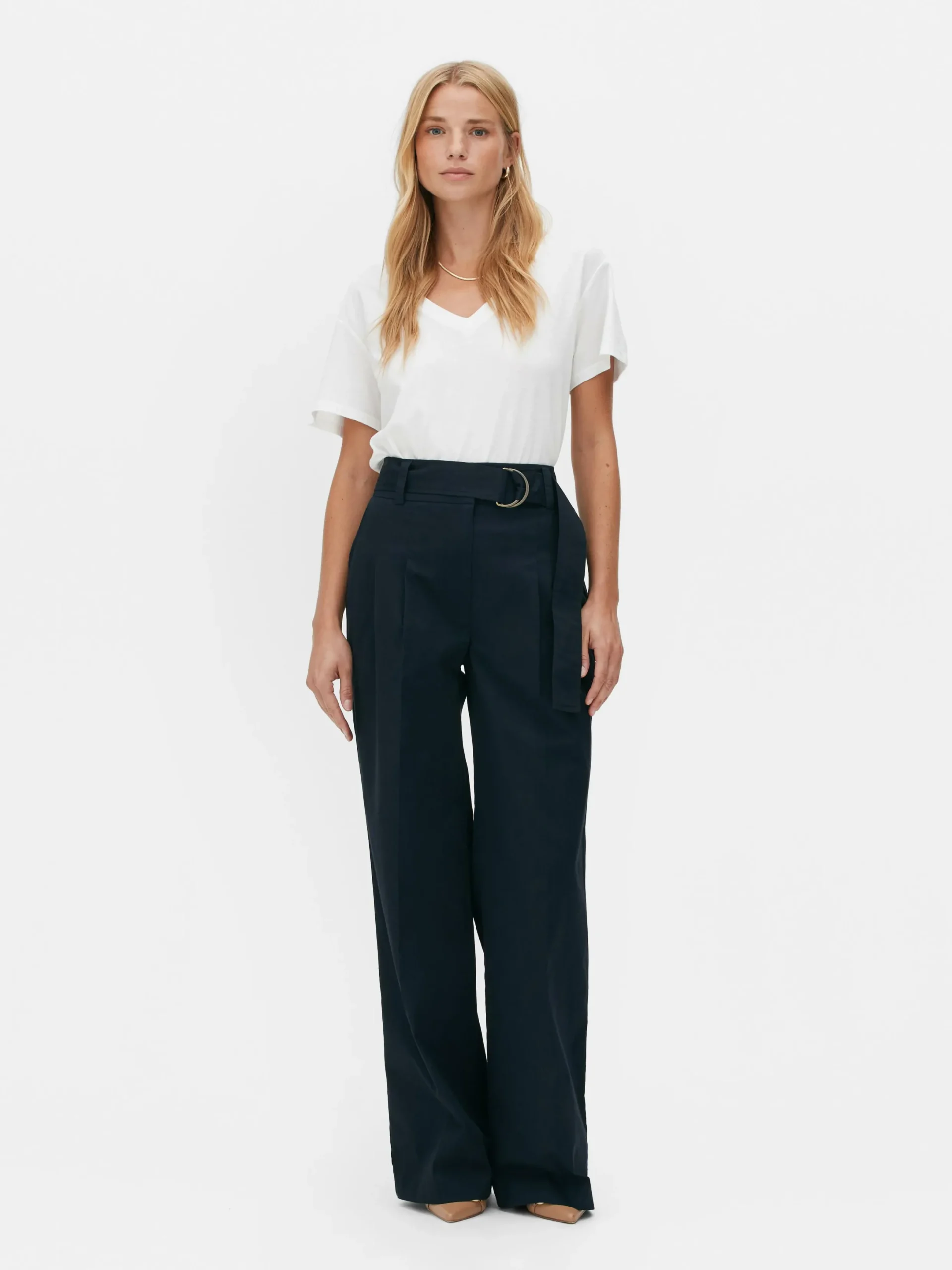 Tops Und T-Shirts|Primark T-Shirt Aus Baumwollmischgewebe Mit V-Ausschnitt Weiß