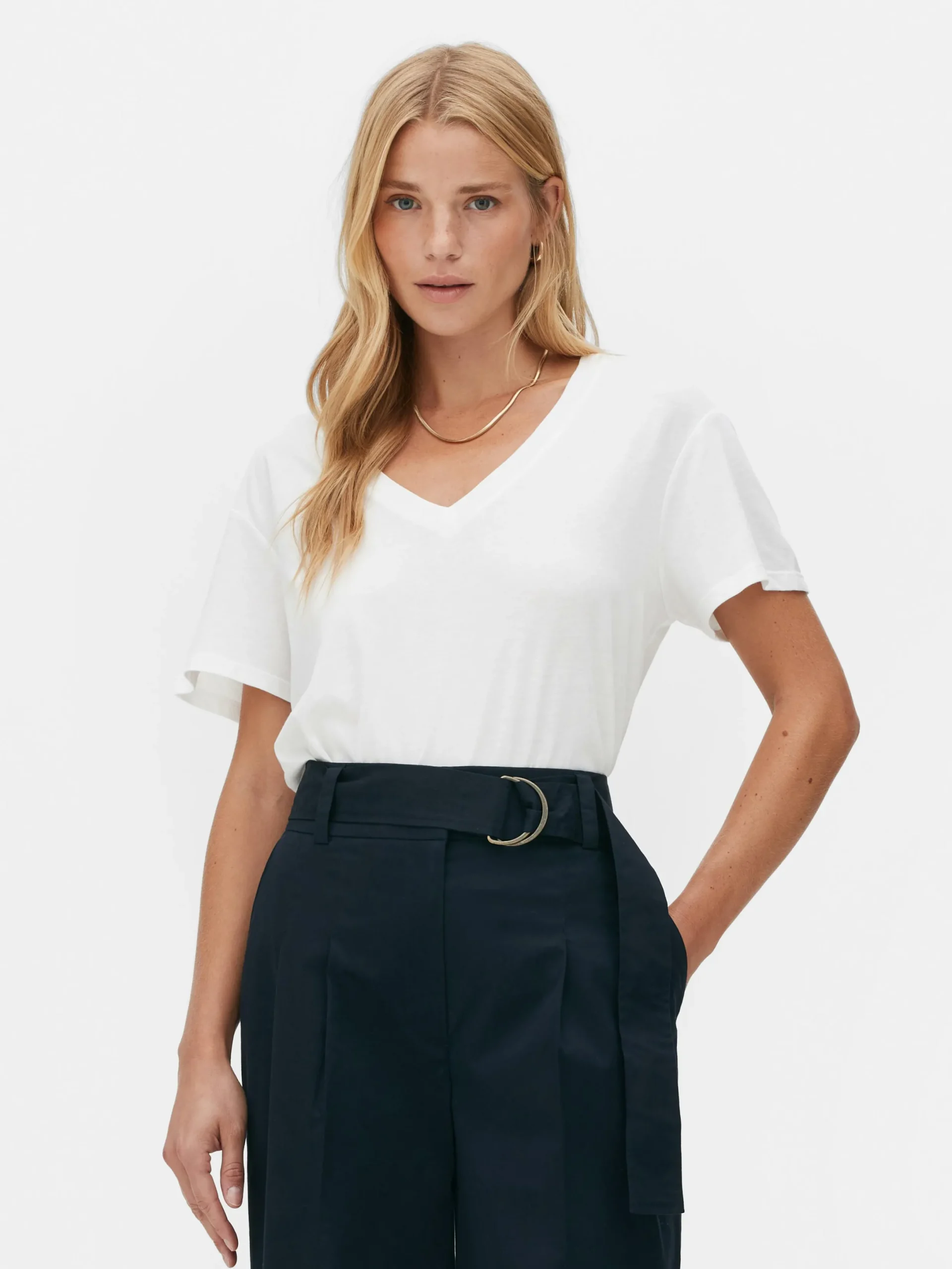 Tops Und T-Shirts|Primark T-Shirt Aus Baumwollmischgewebe Mit V-Ausschnitt Weiß