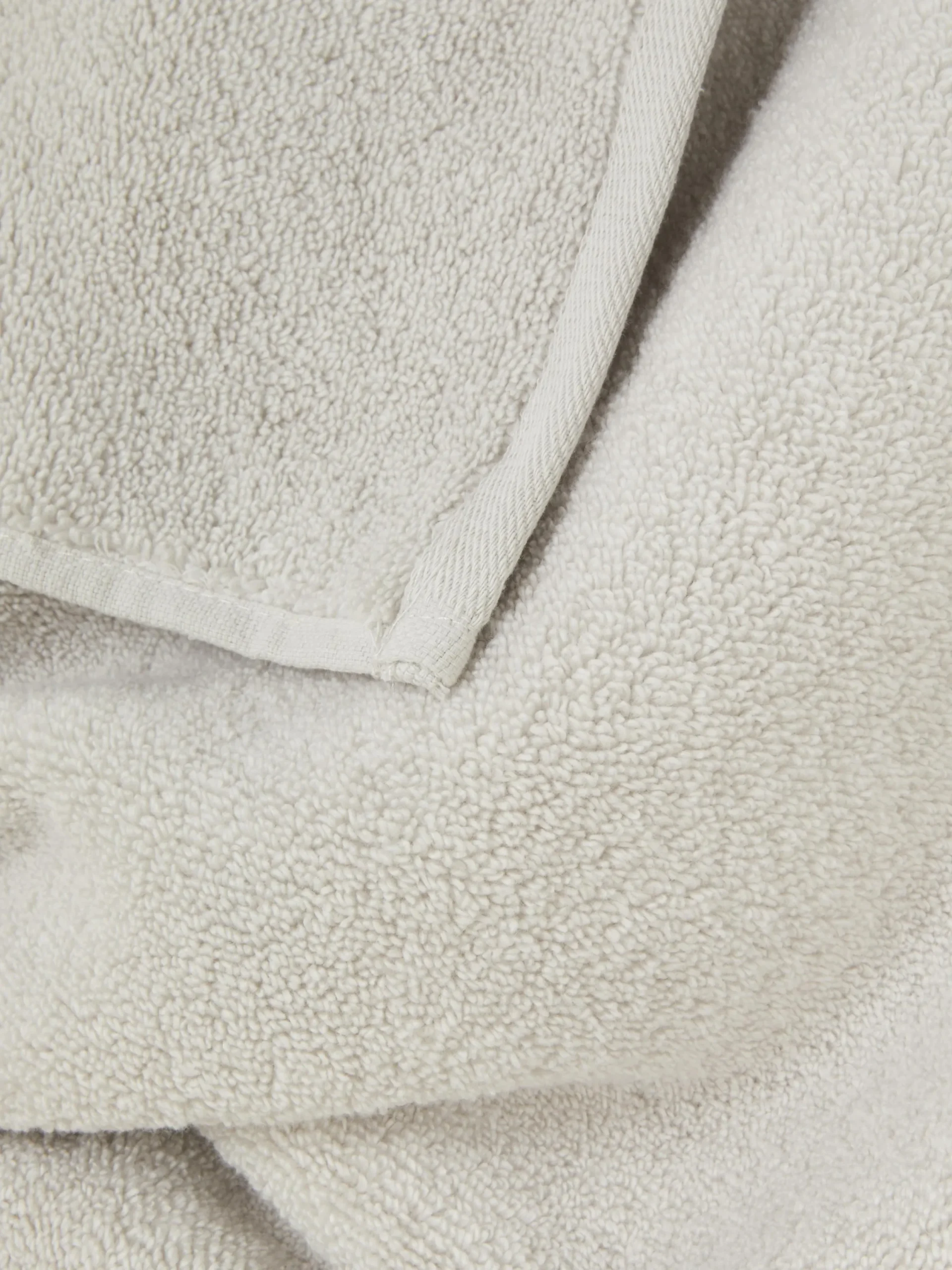 Handtücher|Primark Ultraweiches XL-Badetuch Silber