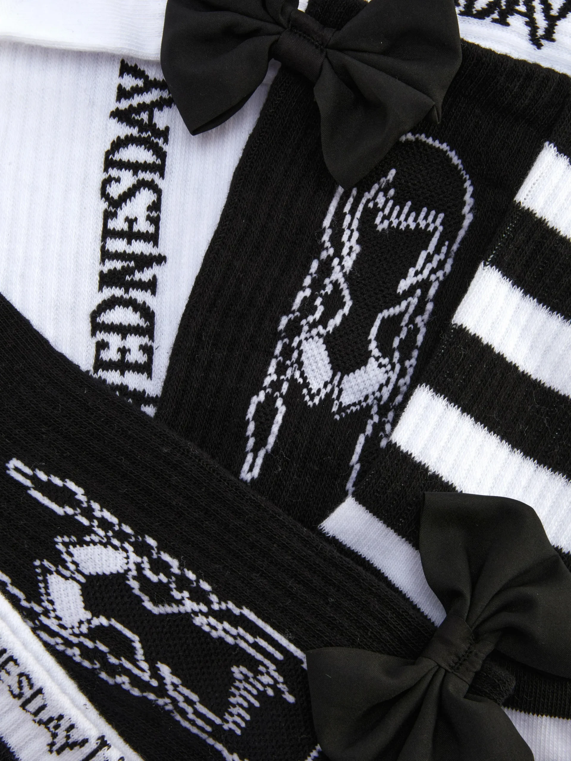Halloween Alle|Socken|Primark „Wednesday Addams“ Crew-Socken, 3er-Pack Schwarz